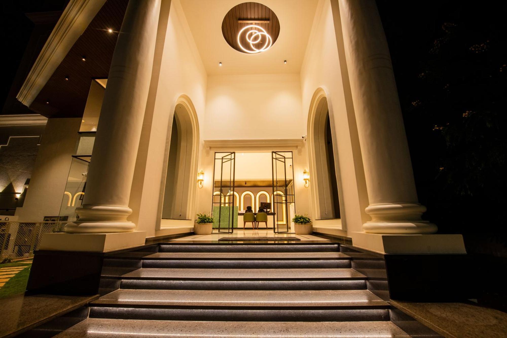 Hotel Mysore Radiance Bagian luar foto
