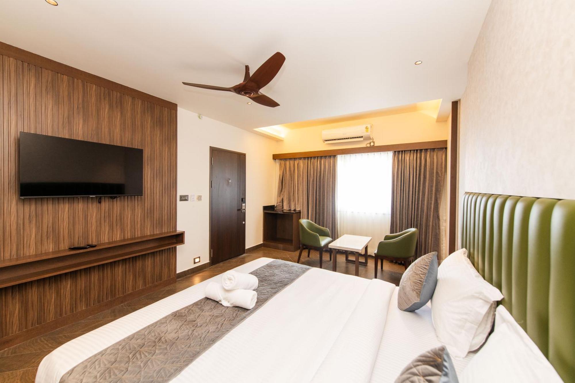 Hotel Mysore Radiance Bagian luar foto