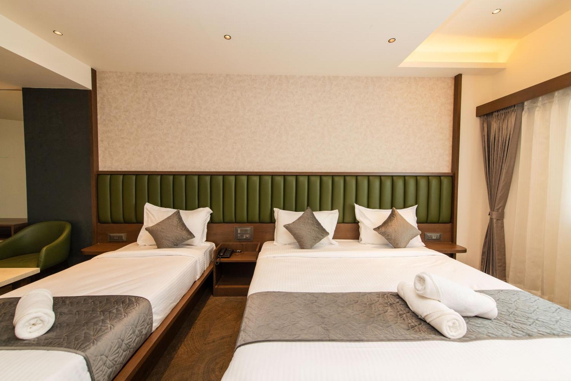 Hotel Mysore Radiance Bagian luar foto
