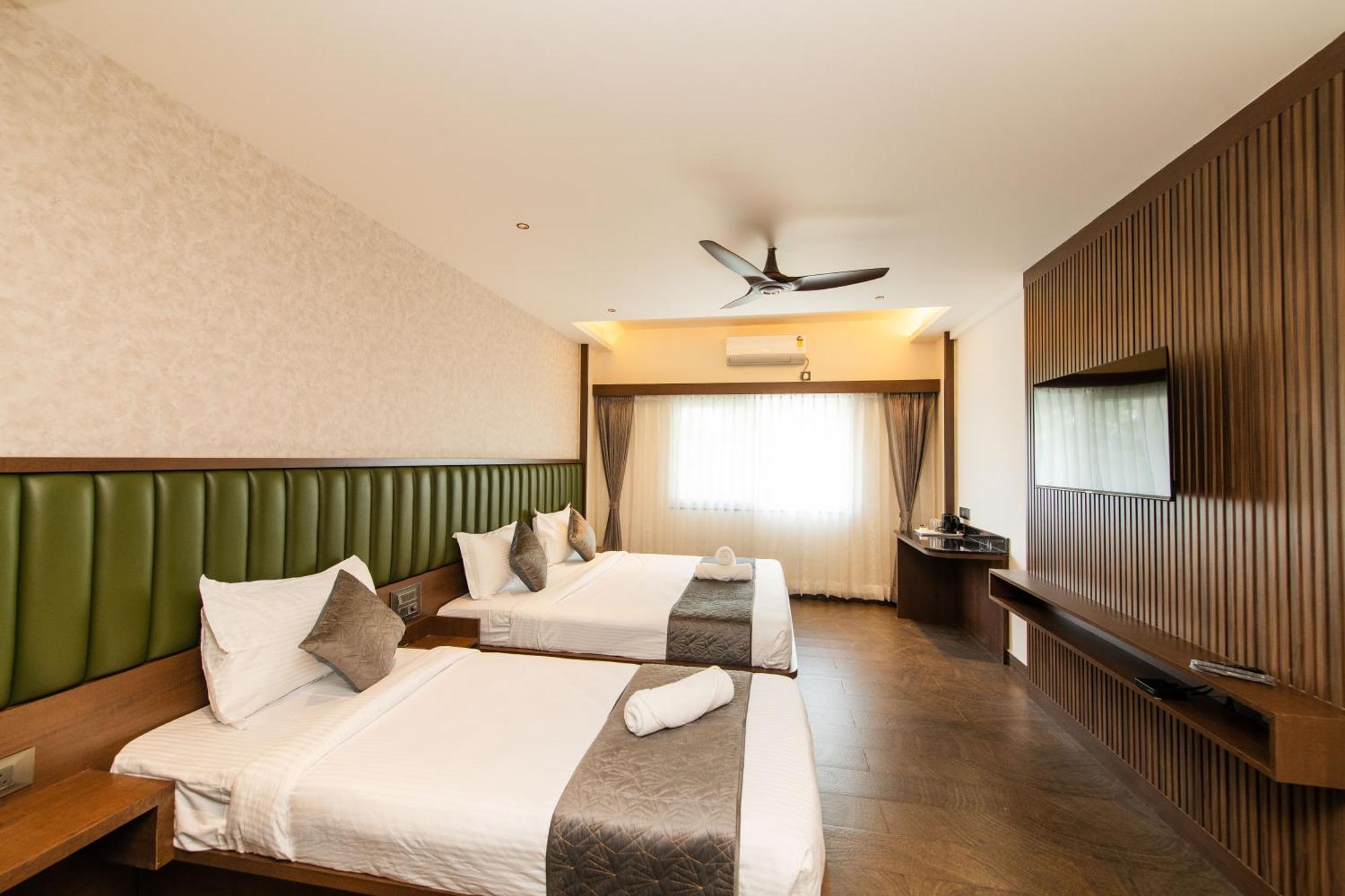 Hotel Mysore Radiance Bagian luar foto