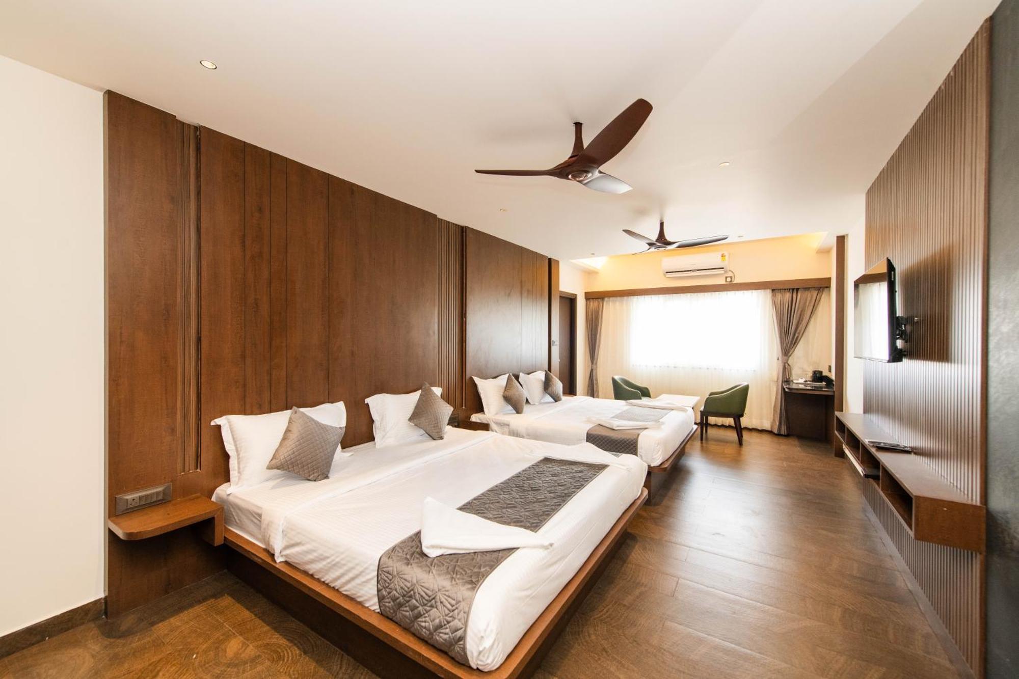 Hotel Mysore Radiance Bagian luar foto