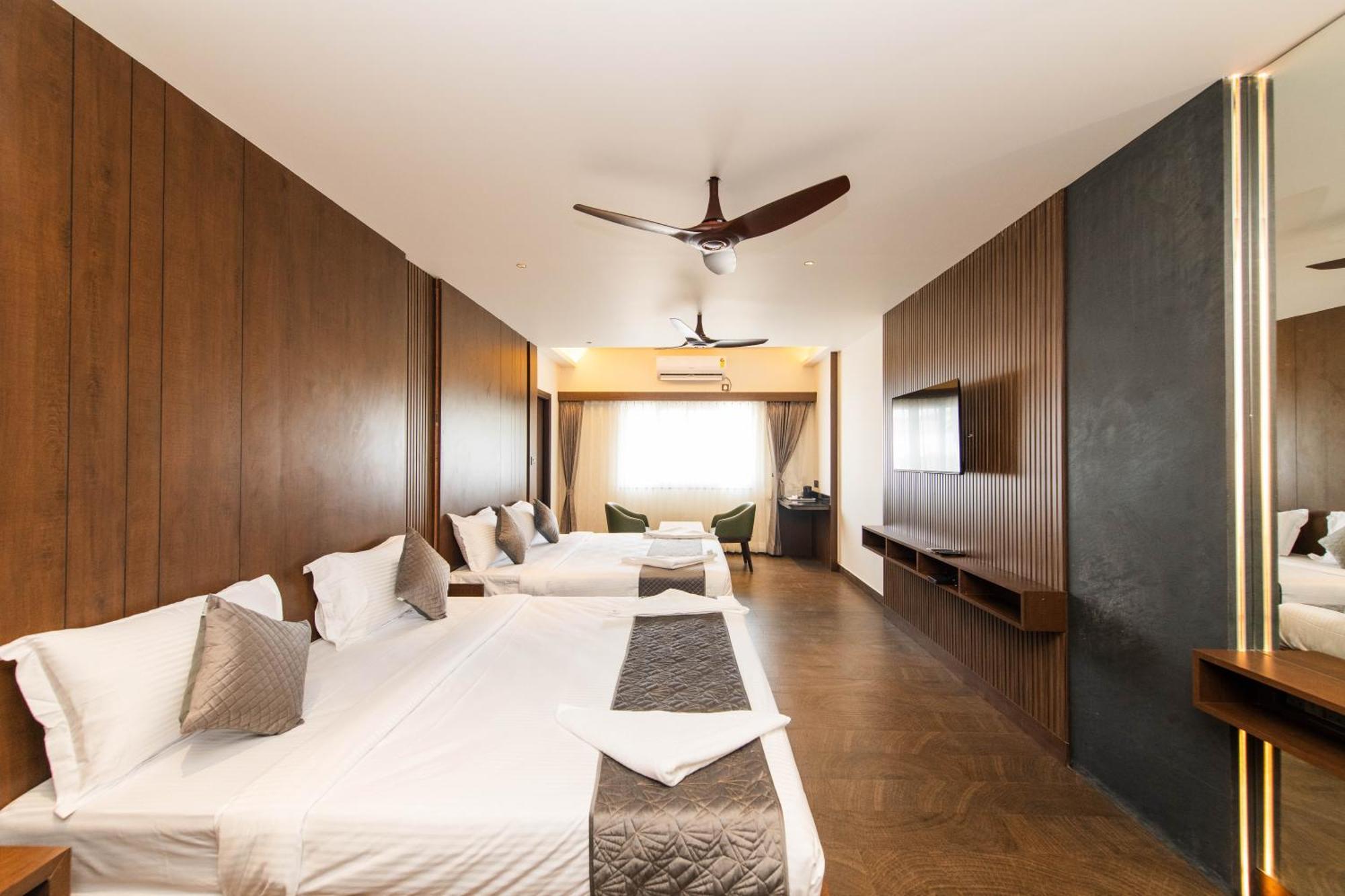 Hotel Mysore Radiance Bagian luar foto