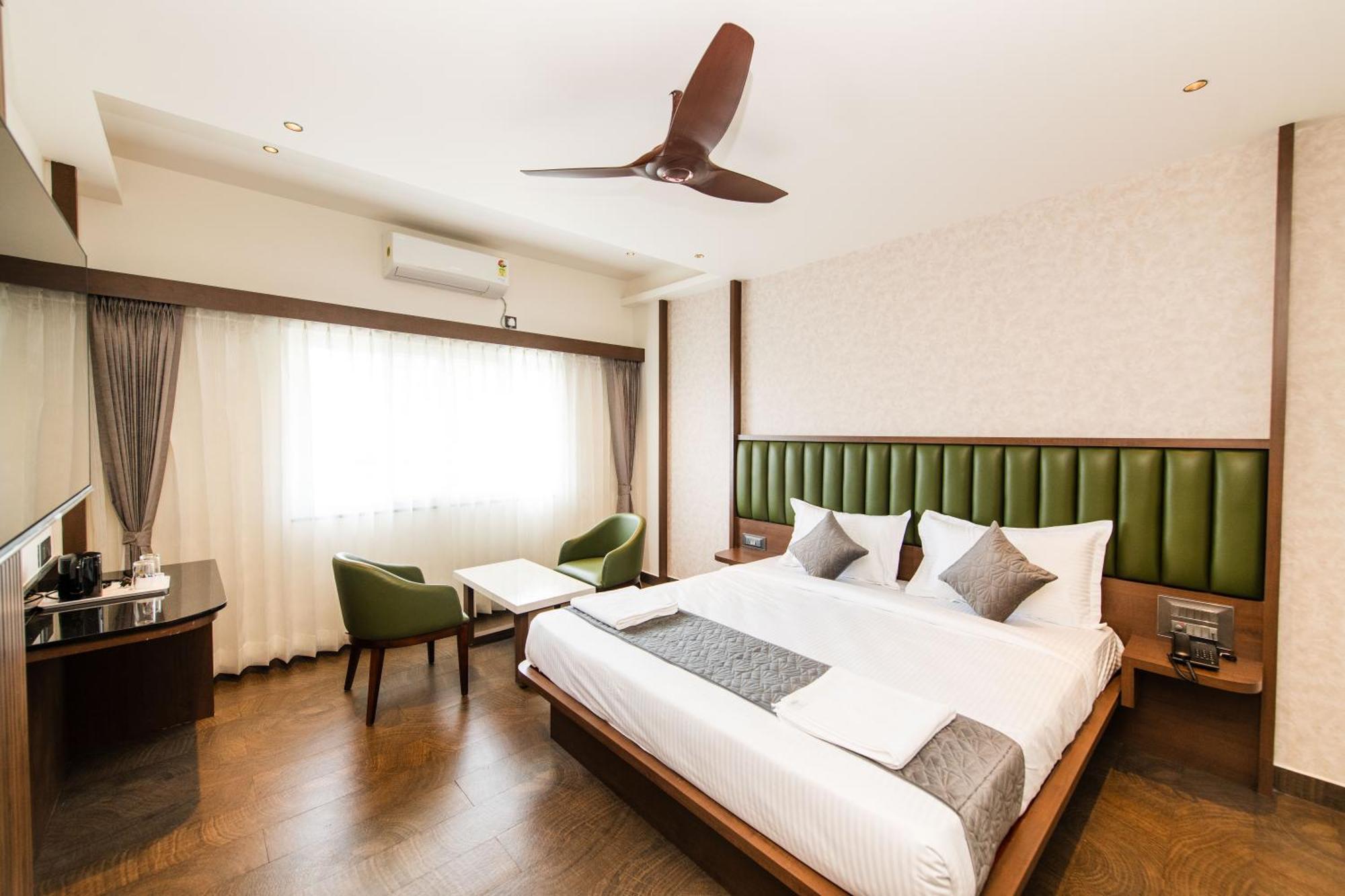 Hotel Mysore Radiance Bagian luar foto